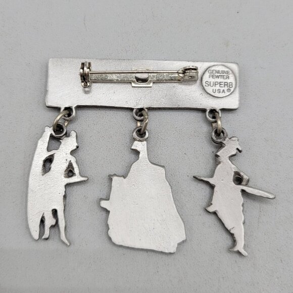 Jamestown Settlement Pewter Pin With Colonial Figures Ship Charms Superb - Picture 2 of 3